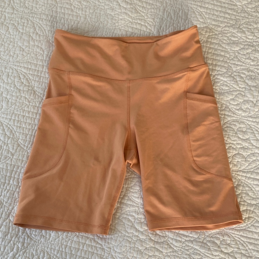 Old Navy Powersoft Women's Peach High-Rise Bike Shorts, medium